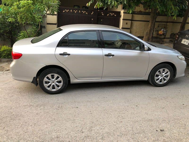 Toyota Corolla GLI 2011 model 4