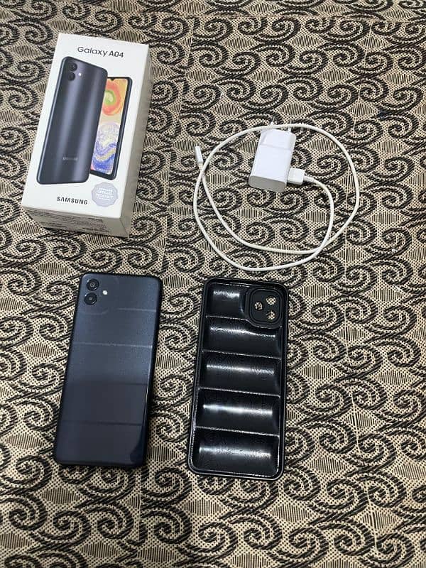 Samsung Galaxy A04/4GB 64GB With Box and Original Charger, In Warranty 5