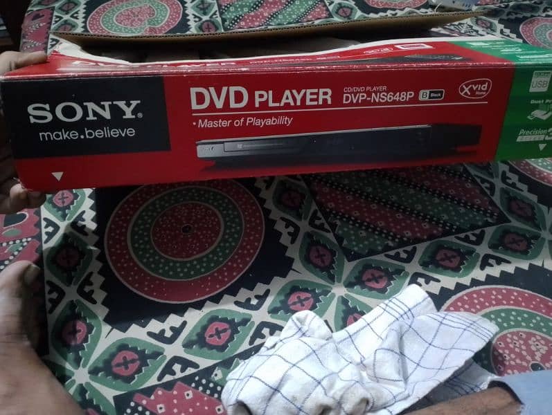 SONY dvd player  dvp-NS648P 1