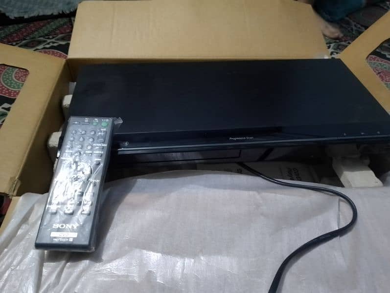 SONY dvd player  dvp-NS648P 4