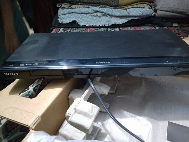 SONY dvd player  dvp-NS648P 6