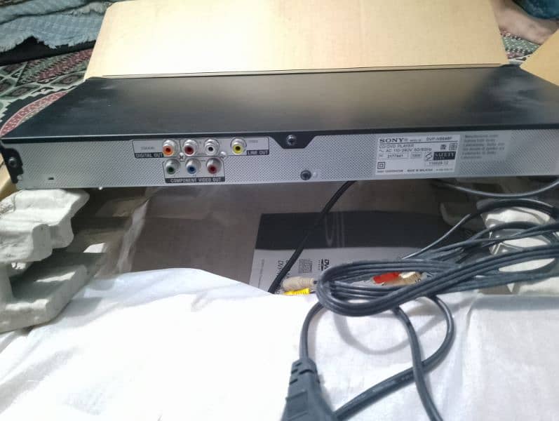 SONY dvd player  dvp-NS648P 7