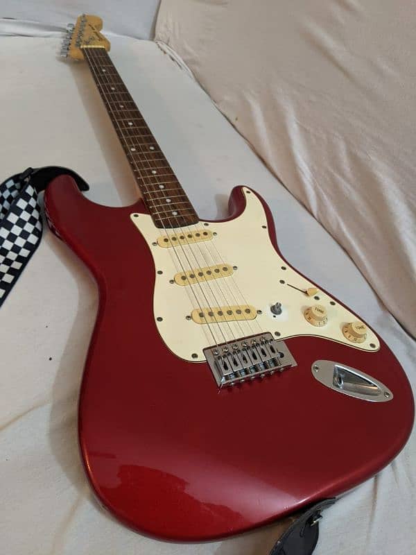 Stratocaster Electric Guitar New Condition 10/10 1