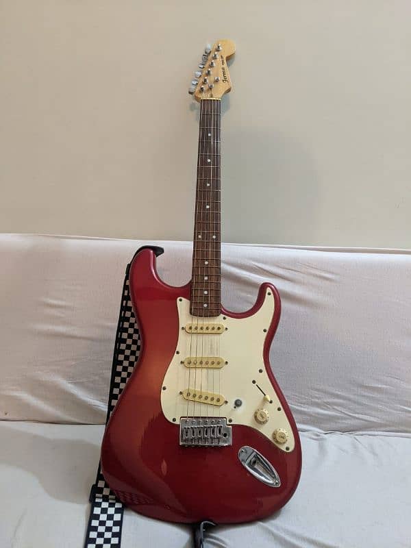 Stratocaster Electric Guitar New Condition 10/10 3