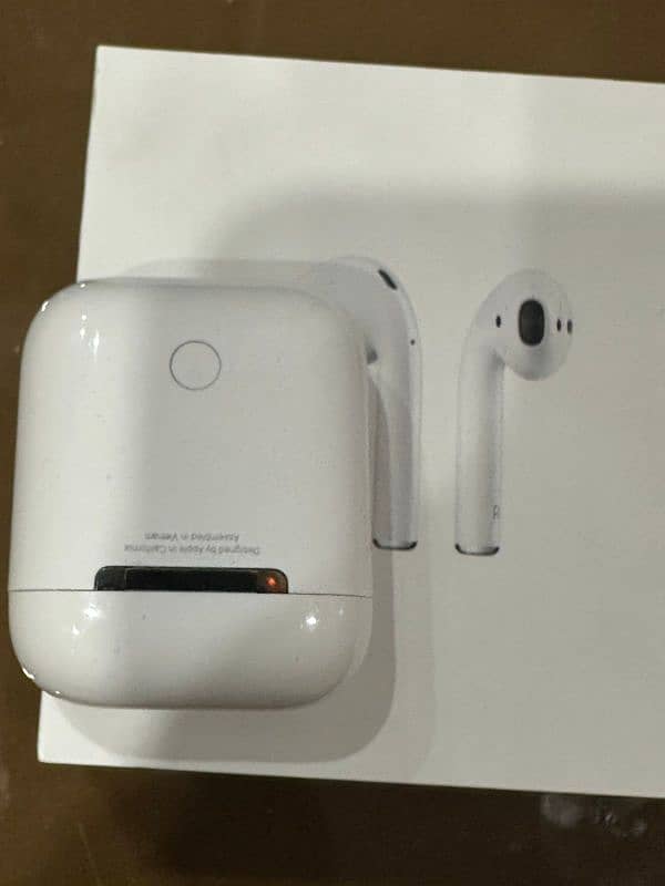 Apple Airpods 2nd Gen 3