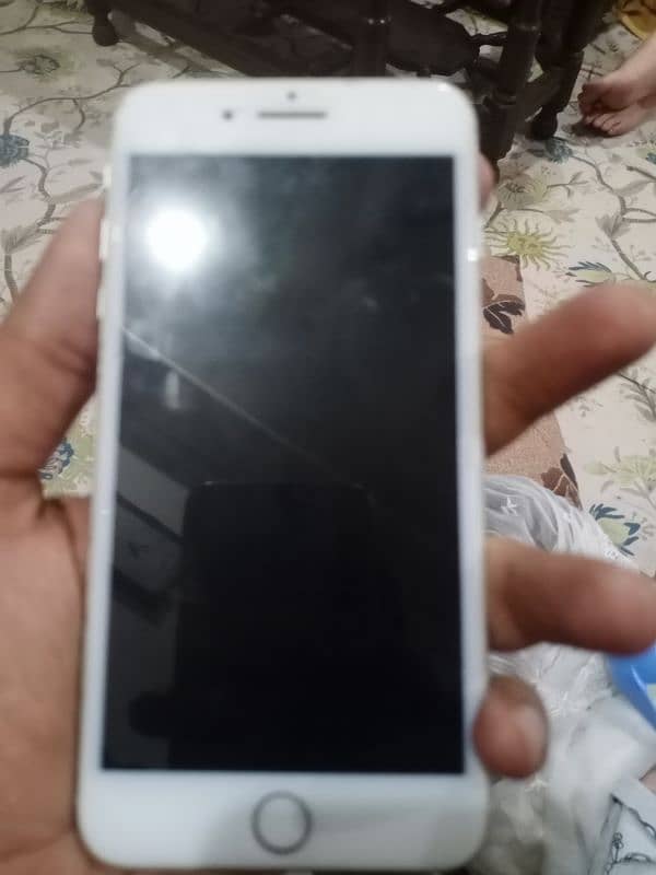 I phone 8 plus 64 gb jv pta all sim 1