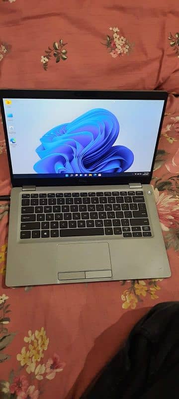 Dell latitude 5310 condition 10/10 1