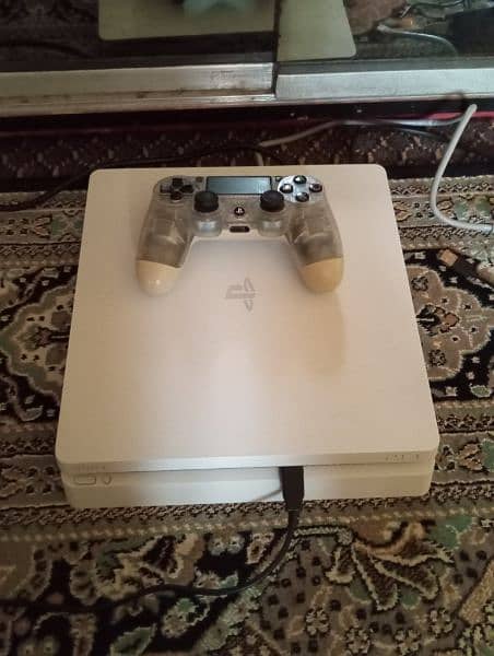 IAM selling my PS4 slim jailbreak 500GB in good condition 0