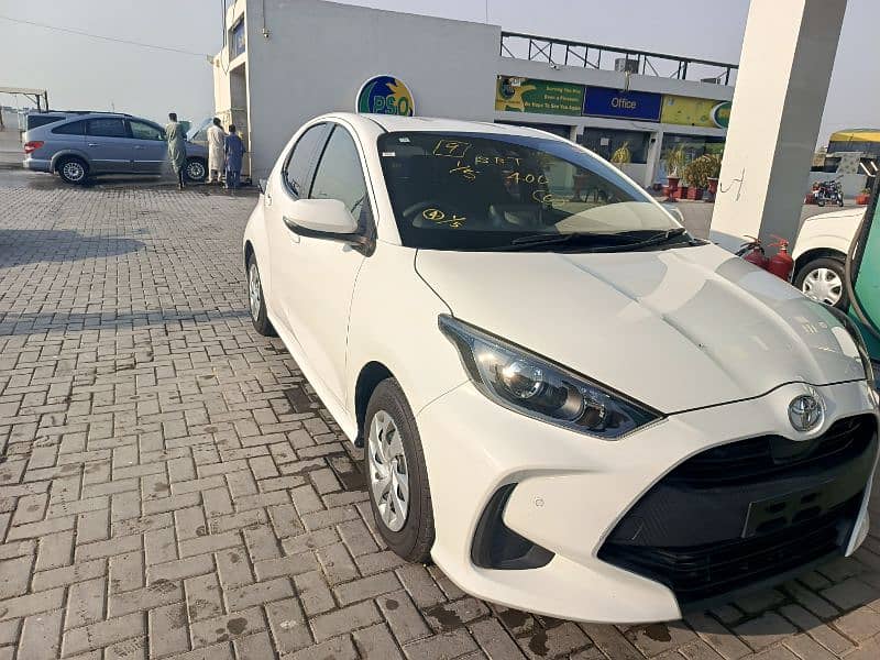 Toyota Yaris 2021 fresh import 4