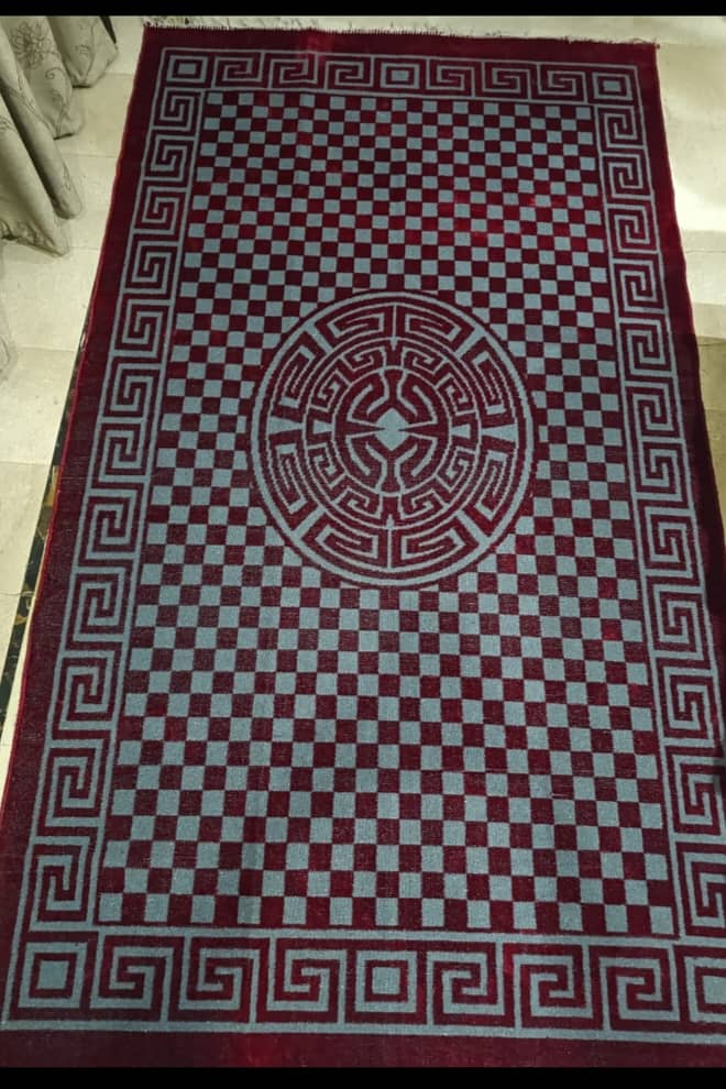 Brand New Jumbo Size Fancy Carpet 2