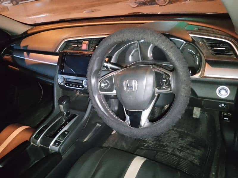 Honda Civic Oriel 2018 7