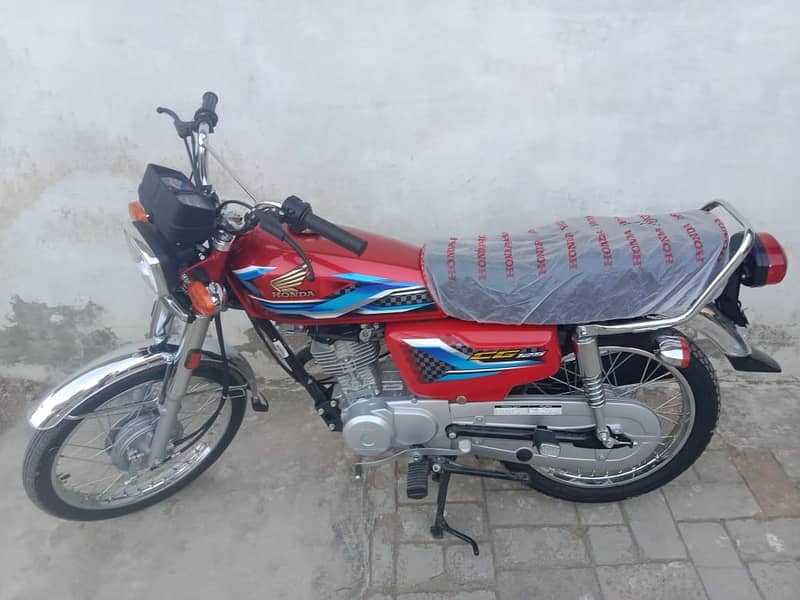 Honda CG 125 2024 3