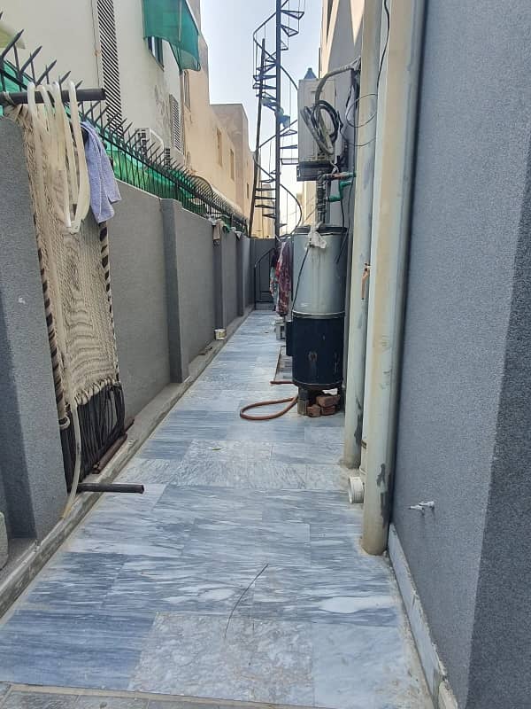 11 marla slightly used design house 4bed house for sale in dha phase 6 D block 2