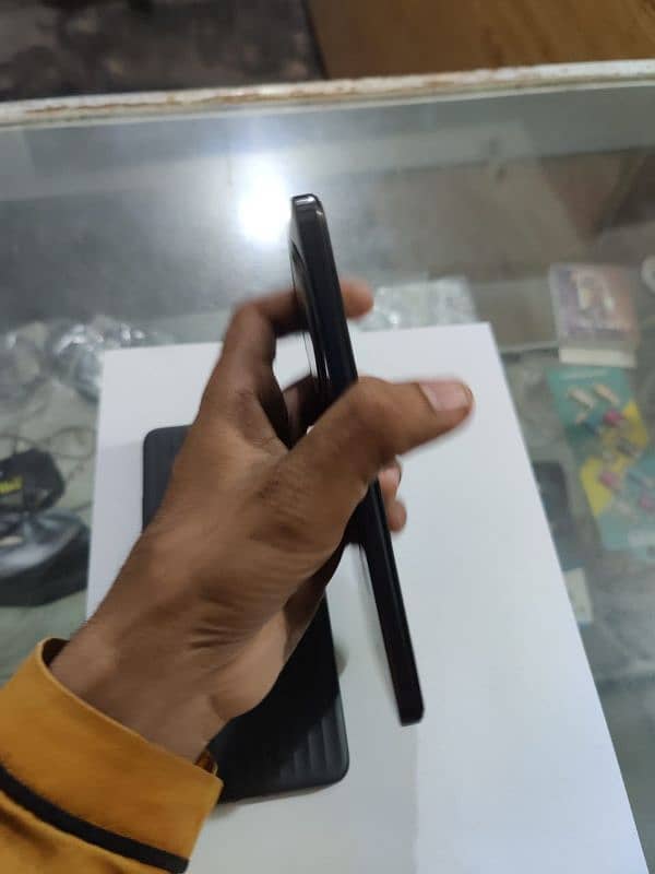 OPPO Reno 12f 11