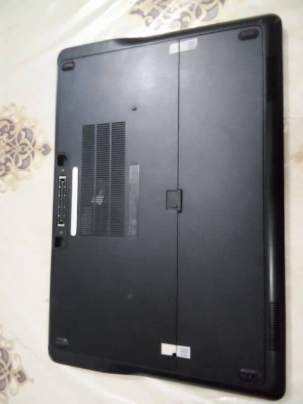 Dell lattitude e7440 grey colour 9/10. 4