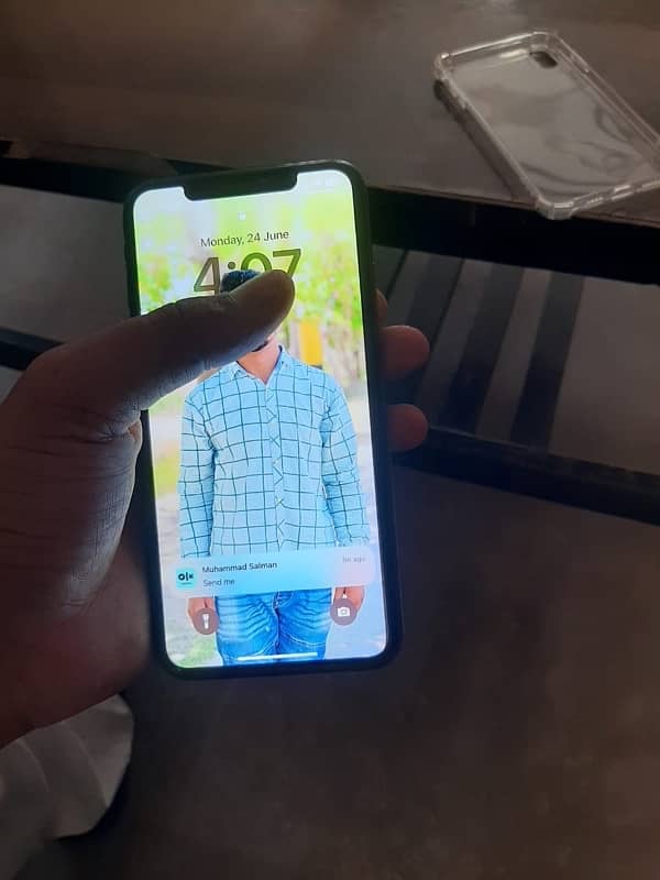 iphone XS MAX 64 gb NON PTA factory unlock 5