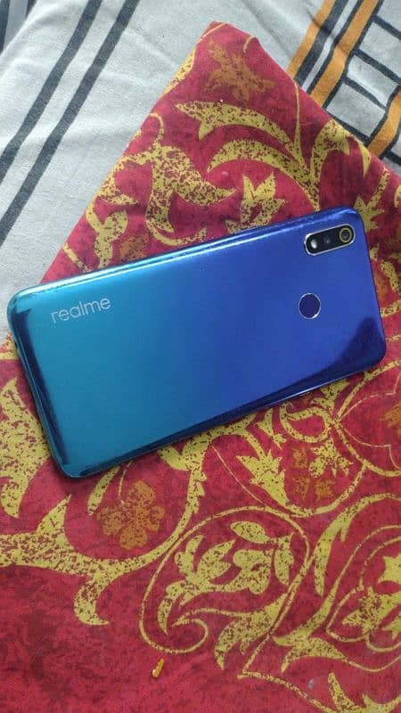 REALME 3 0