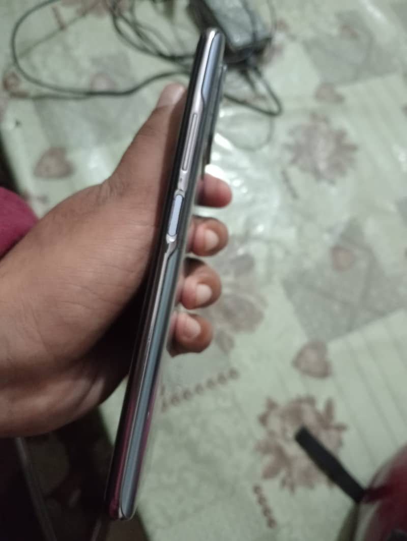 Infinix note 10 pro with box dual pta 8/128 0