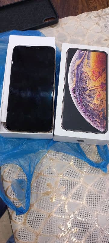 iphone xsmax 512gb Factory unlock 10/10 CONDITION 8