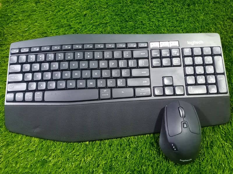 Logitech Mouse M720 & K850 Keyboard Stock Available 1