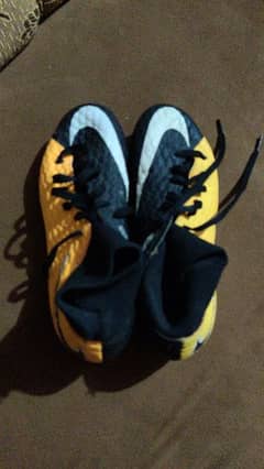 Football Shoes for sale Size UK 4.5 wattsapp 03133275794