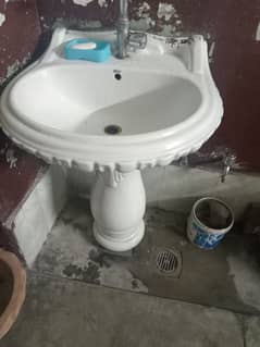 mudeam size basin kafi achi halat ha use ma ha