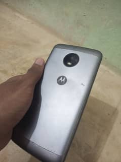 Moto E4 Plus