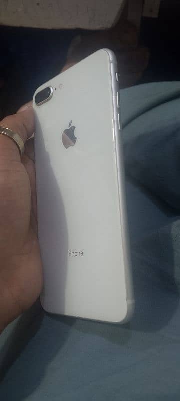 iphone 8 plus in good condition 2