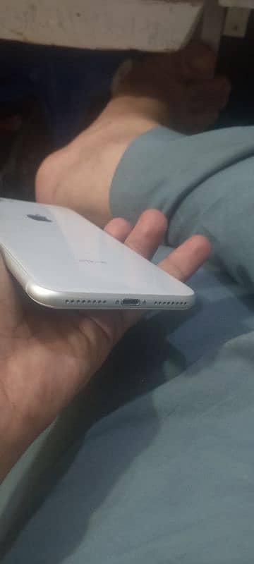 iphone 8 plus in good condition 4