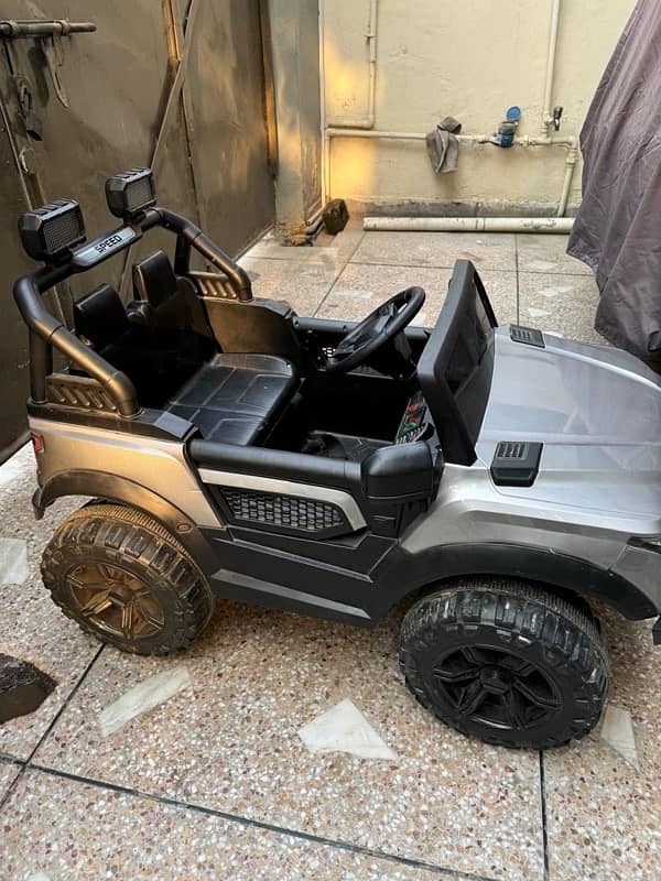 Kids electric jeep 2