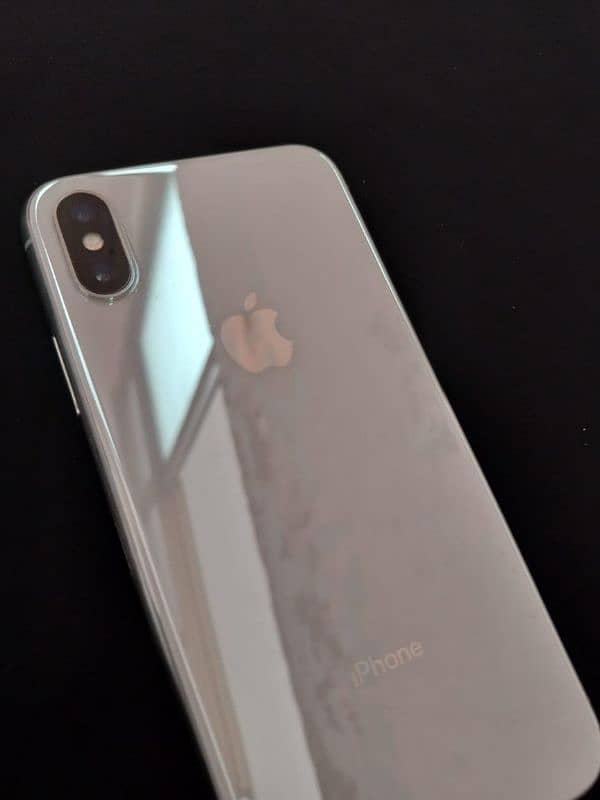 IPHONE X 7