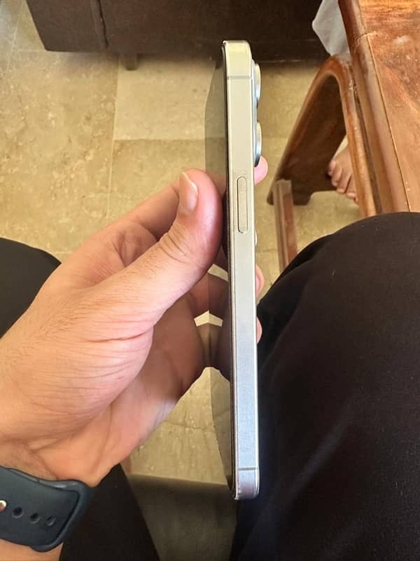 iPhone 15 pro max natural titanium 512gb 7