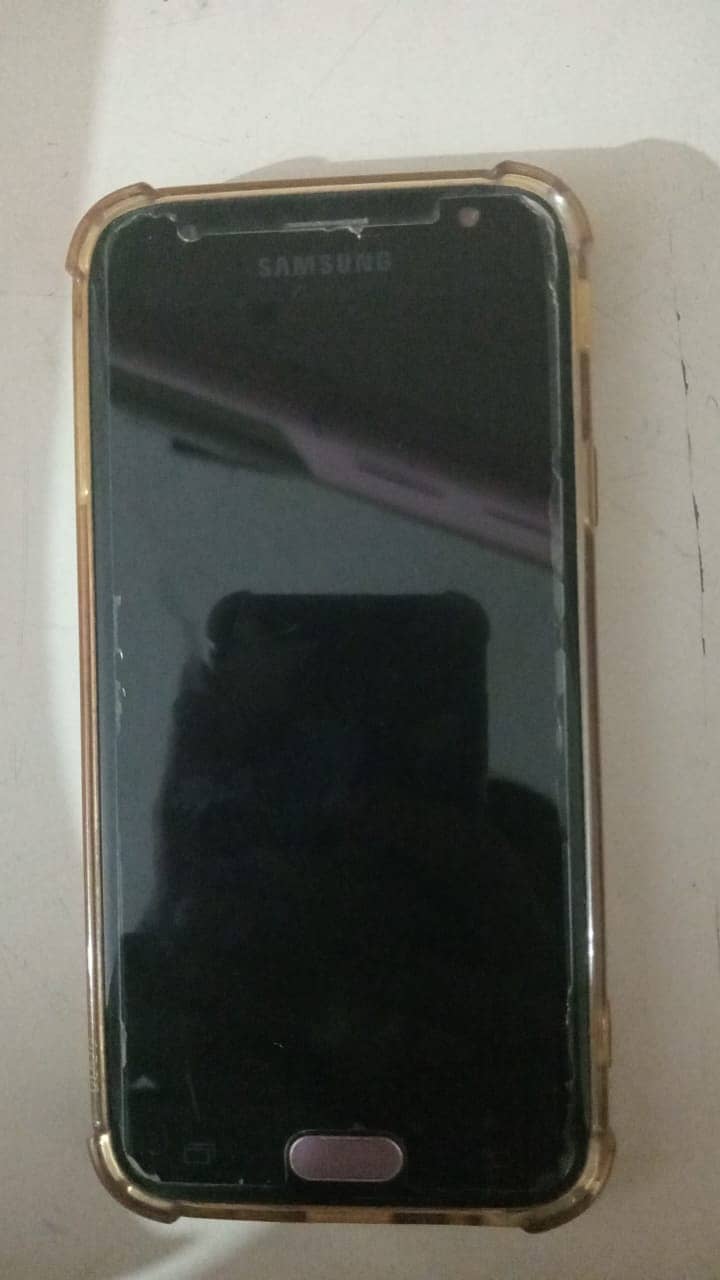 samsumg j7 ( good condition ) URGENT SELL 1