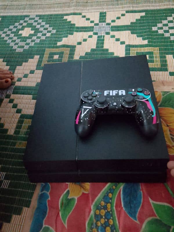 PS4 console 0