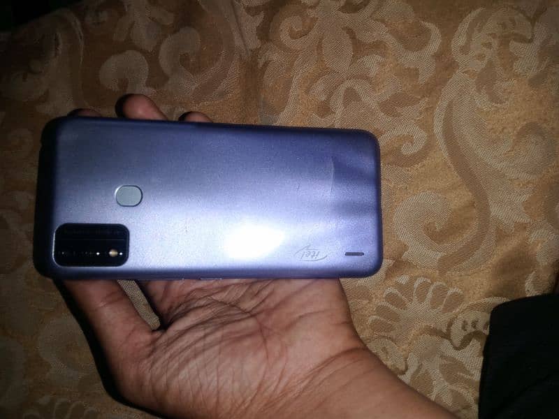 itel mobile a48 with used in good condition and damage hand free space 0