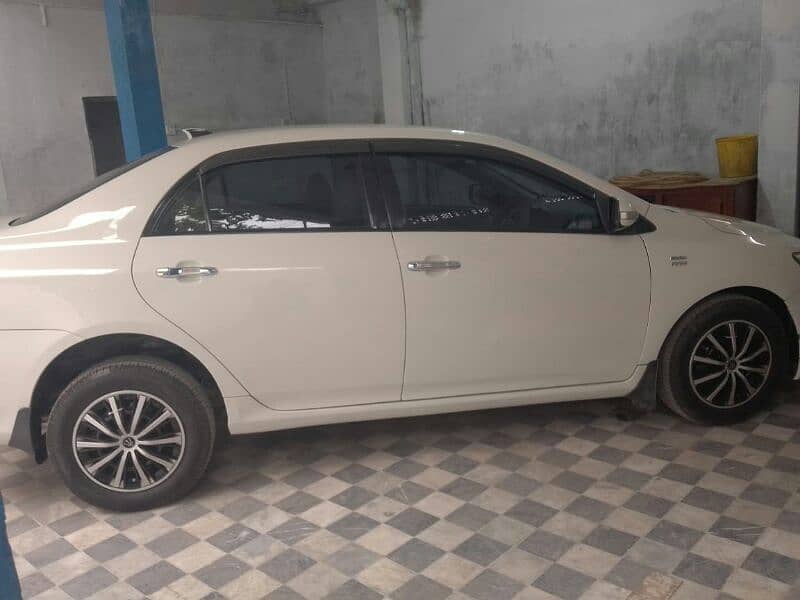 Toyota Corolla altis 2012 3