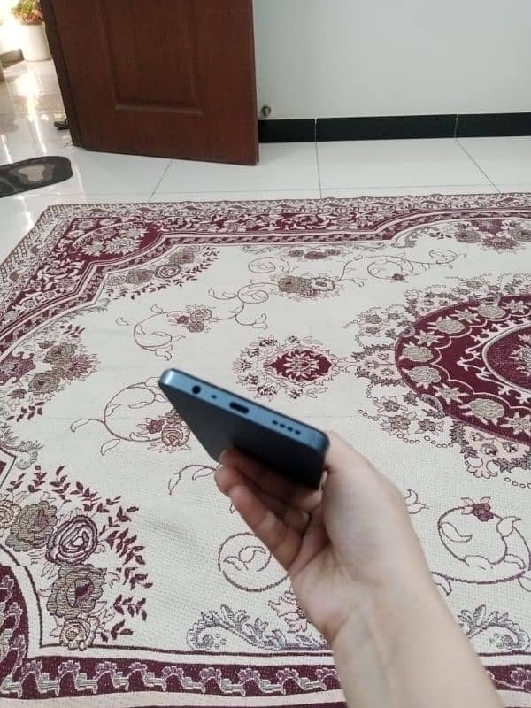 Realme C63 6/128 3