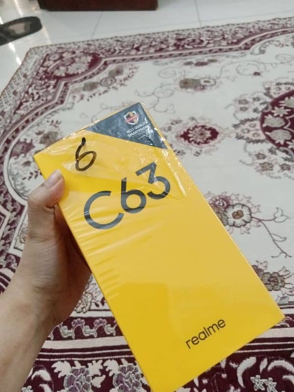 Realme C63 6/128 6