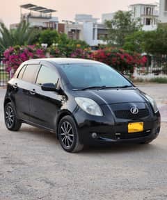 Toyota Vitz F 1.0 (Bulldog Shape)