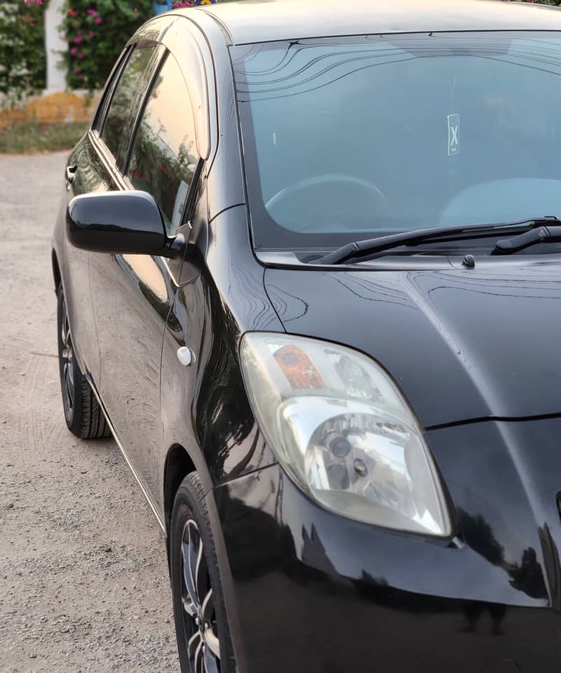 Toyota Vitz F 1.0 (Bulldog Shape) 5