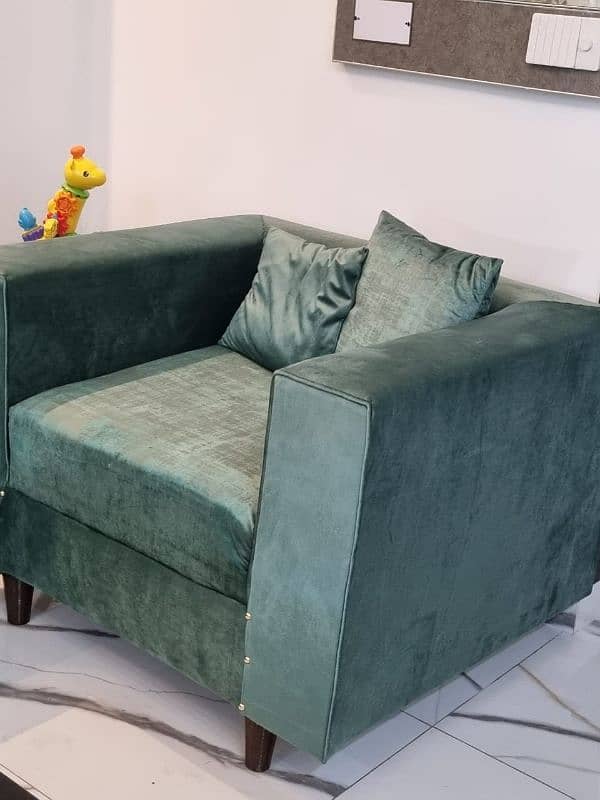 6 Seater Brand New Luxury Sofa Set. 3