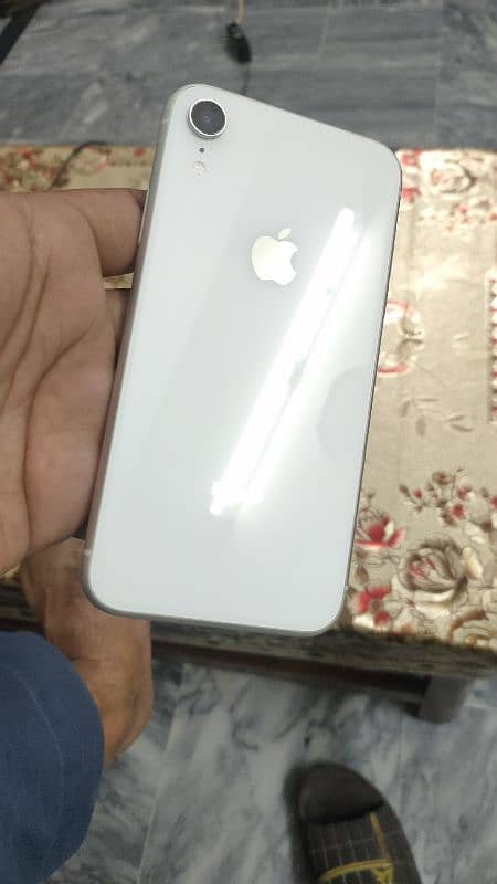 Iphone XR non PTA 64 Gb white 2