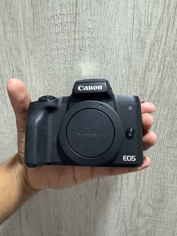 Canon M50 Mark ii With Kit lens 10/10 condition 0