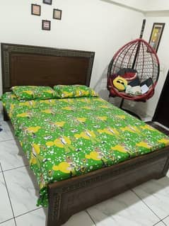 Bed + mattress