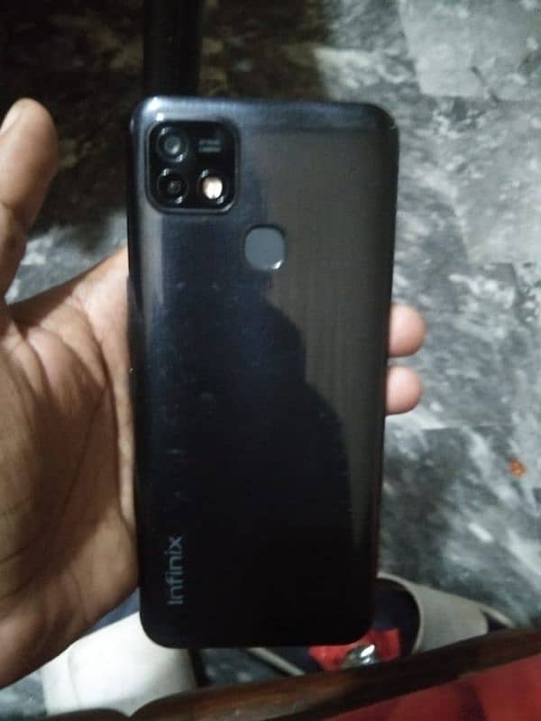 Infinix hot 10i 4/128 p65 gaming processer condition 10/9 1