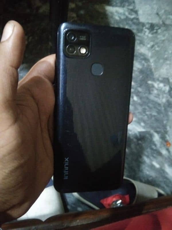 Infinix hot 10i 4/128 p65 gaming processer condition 10/9 2