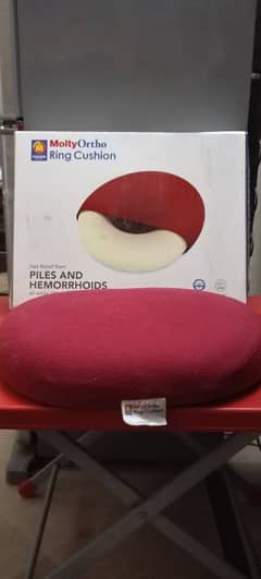 Molty Foam Ring Cushion