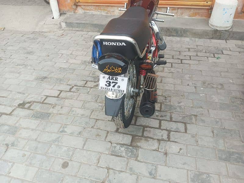 Established Glories Store & Honda  Bike for sale 9