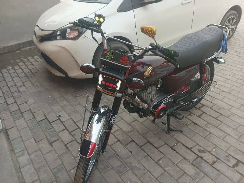 Established Glories Store & Honda  Bike for sale 12