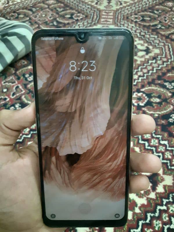 OPPO F17 4